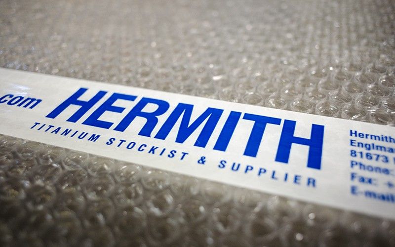 Verpackungsmaterial mit Hermith-Logo